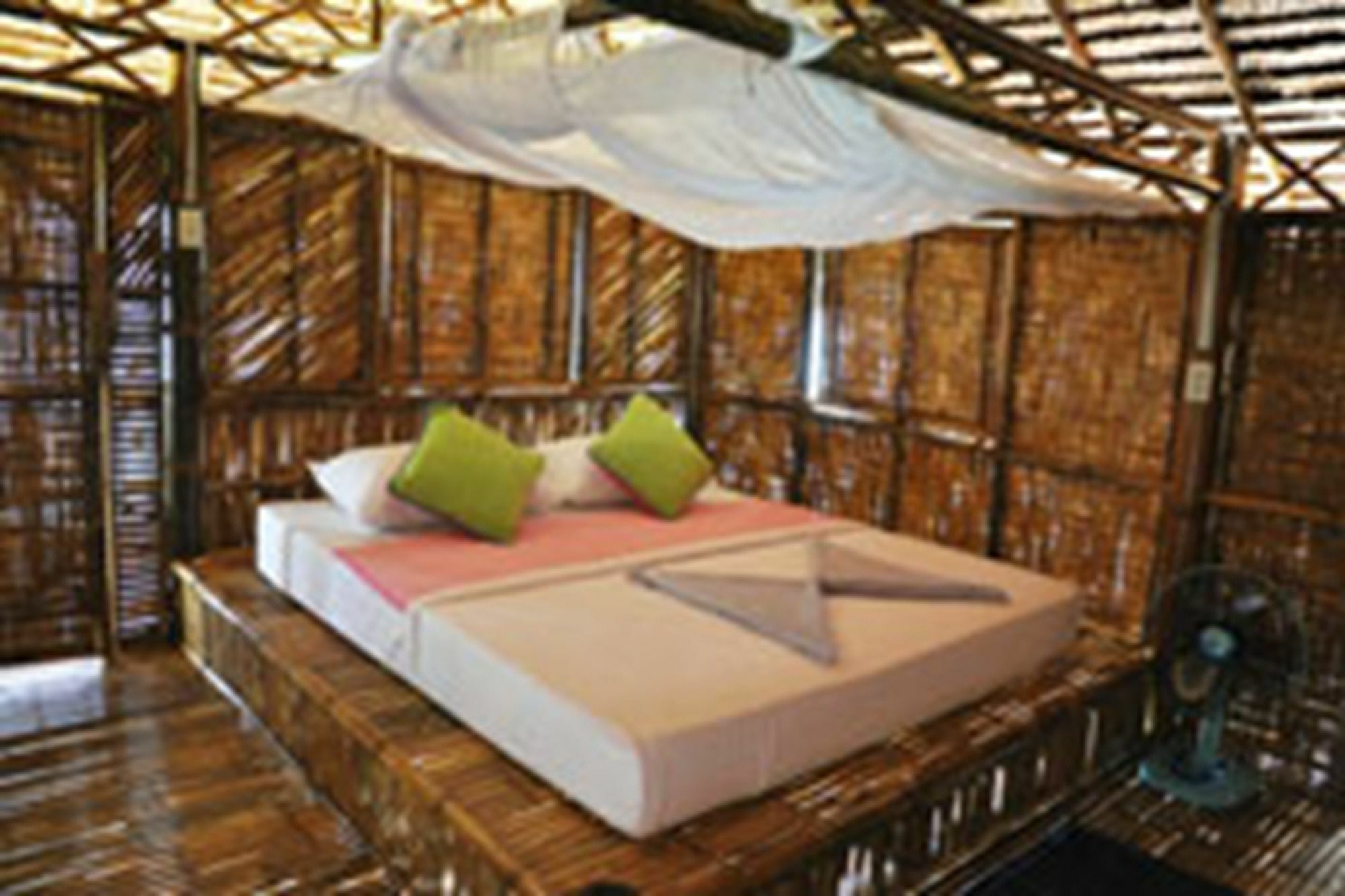 Tohko Beach Resort Phi Phi Eksteriør billede